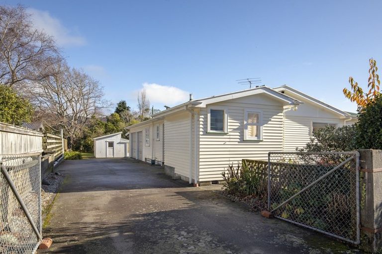 Photo of property in 57 Hine Road, Wainuiomata, Lower Hutt, 5014