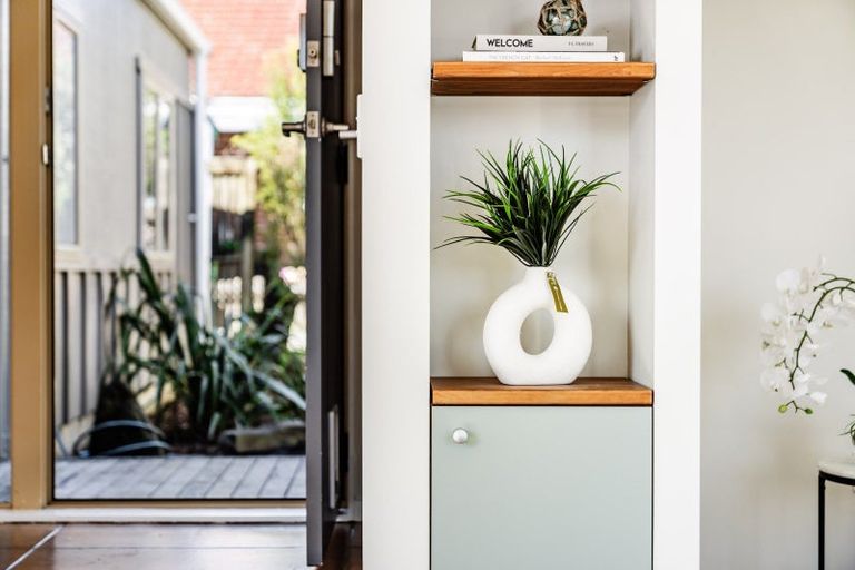 Photo of property in 6 Forest Hill Road, Henderson, Auckland, 0612