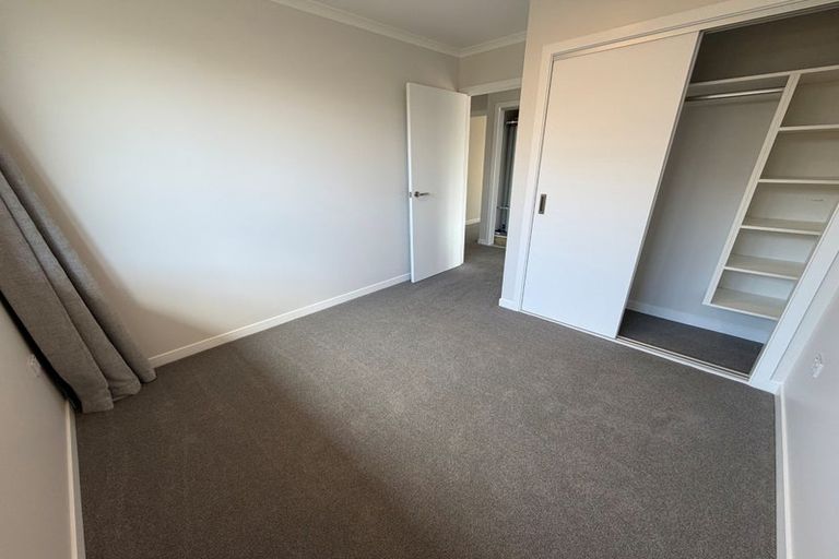 Photo of property in 143 Otuwairoa Esplanade, Opaheke, 2113