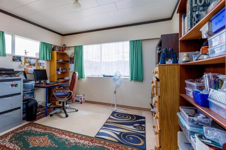 Photo of property in 117 Guy Street, Dannevirke, 4930