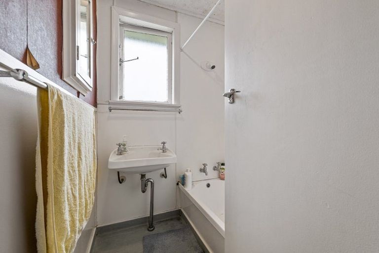 Photo of property in 11 Avon Street, Stratford, 4332