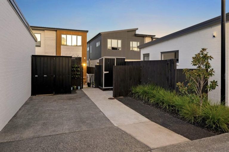 Photo of property in 16 Joshua Carder Drive, Hobsonville, Auckland, 0616