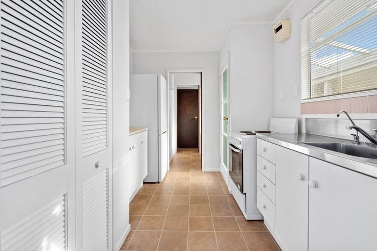 Photo of property in 9b Third Avenue, Avenues, Whangarei, 0110
