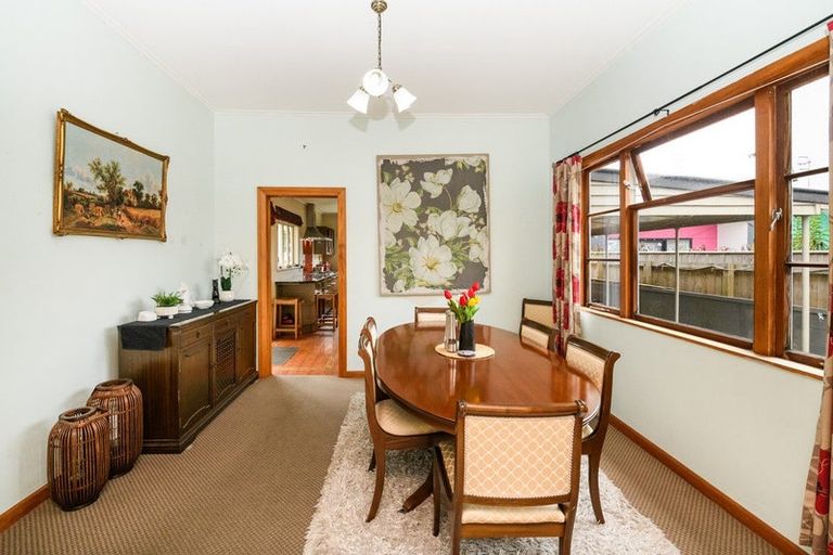 Photo of property in 125 Heretaunga Street, Palmerston North, 4414