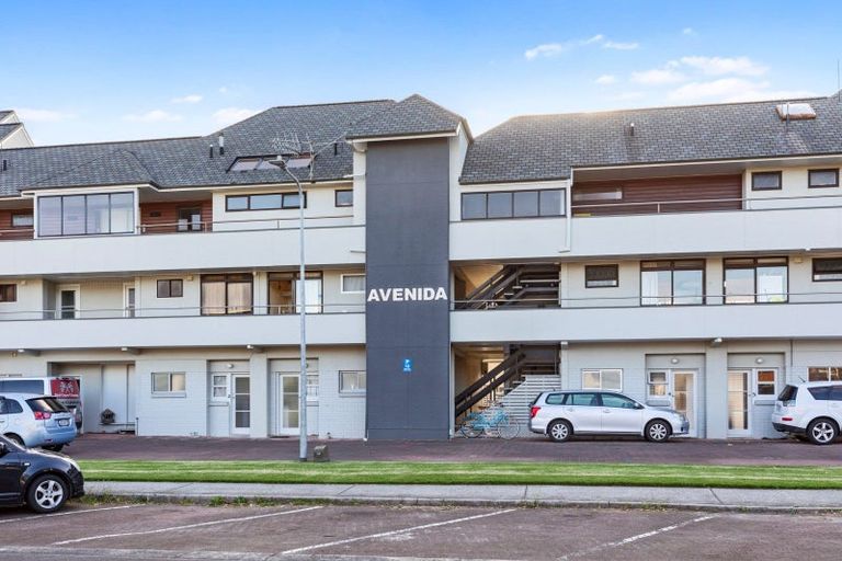 Photo of property in 40 Maunganui Road, Mount Maunganui, 3116