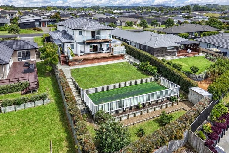 Photo of property in 94 Pohutukawa Parade, Riverhead, 0820