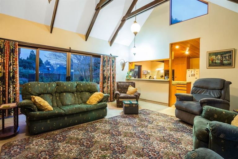 Photo of property in 14 Ngarara Road, Waikanae, 5036