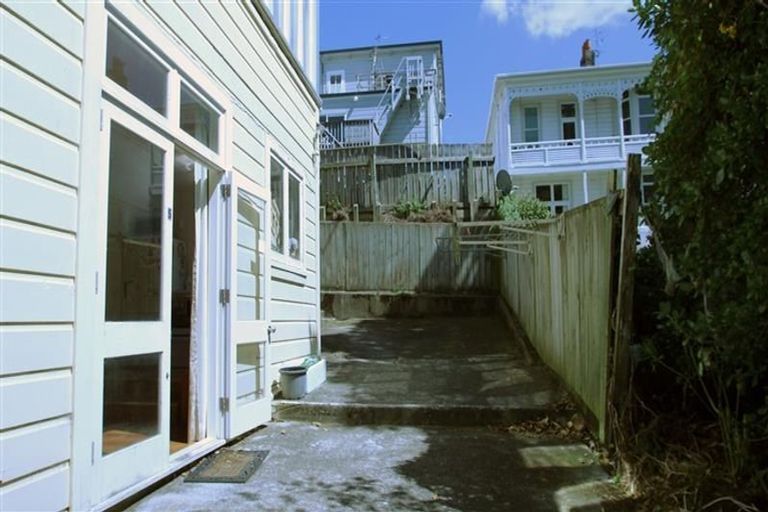 Photo of property in 5/40 Colombo Street, Newtown, Wellington, 6021