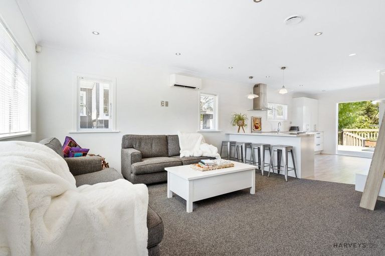 Photo of property in 20 Norman Road, Titirangi, Auckland, 0604