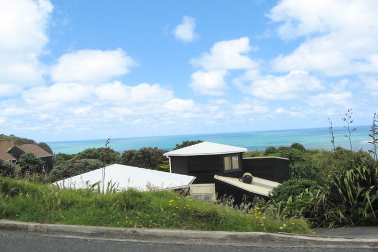 Photo of property in 41 Waitea Road, Muriwai, 0881
