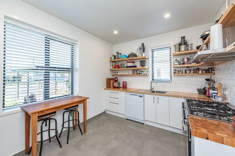 Photo of property in 37 Kitchener Street, Whanganui East, Whanganui, 4500