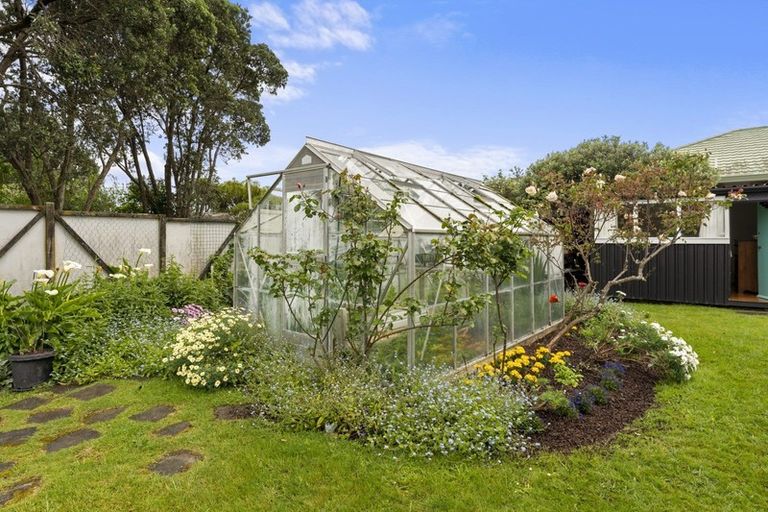 Photo of property in 89b Ngaio Road, Waikanae, 5036