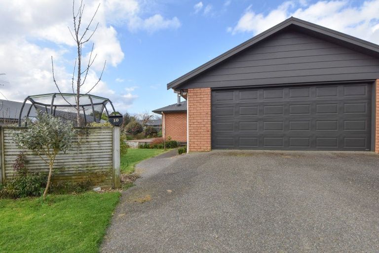 Photo of property in 10 Rexwood Estate, Carterton, 5713
