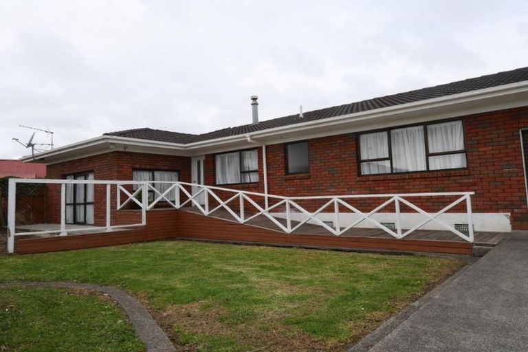 Photo of property in 31 Racecourse Road, Waiuku, 2123