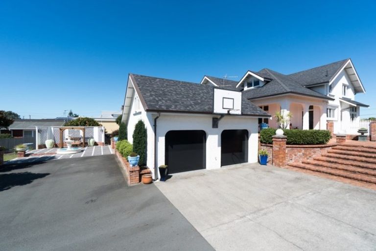 Photo of property in 13 Victoria Street, Hawera, 4610