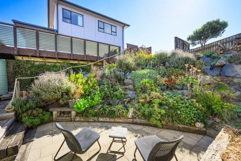 Photo of property in 17 Marine Parade South, Foxton Beach, Foxton, 4815