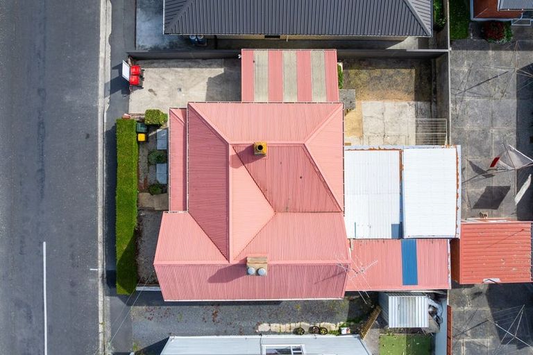 Photo of property in 77 Wesley Street, South Dunedin, Dunedin, 9012