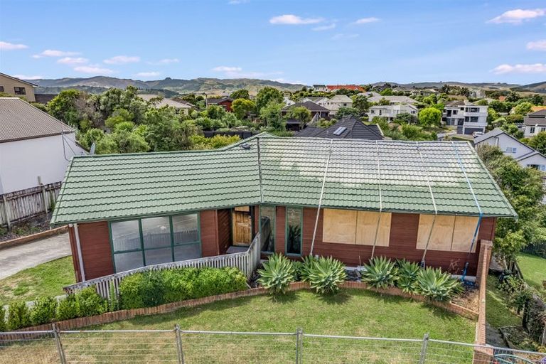 Photo of property in 21 Molyneux Close, Whitby, Porirua, 5024