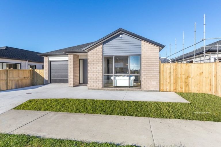 Photo of property in 6 Lavey Road, Flat Bush, Auckland, 2019