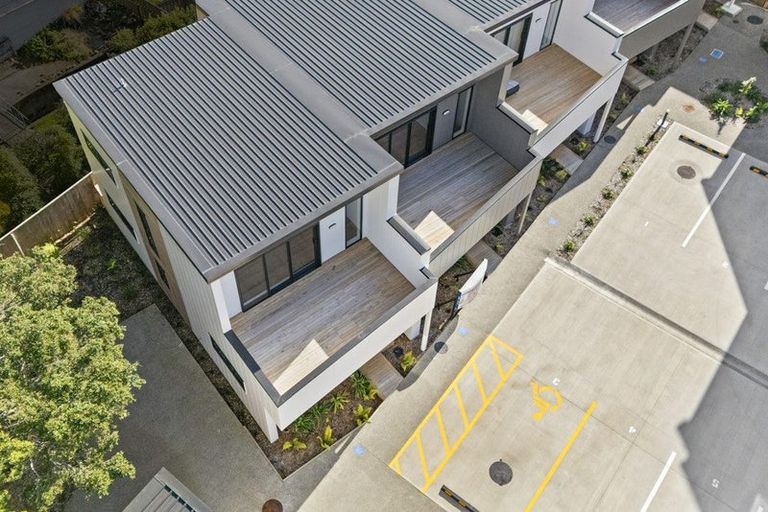 Photo of property in 13/4 Tawhai Street, Stokes Valley, Lower Hutt, 5019