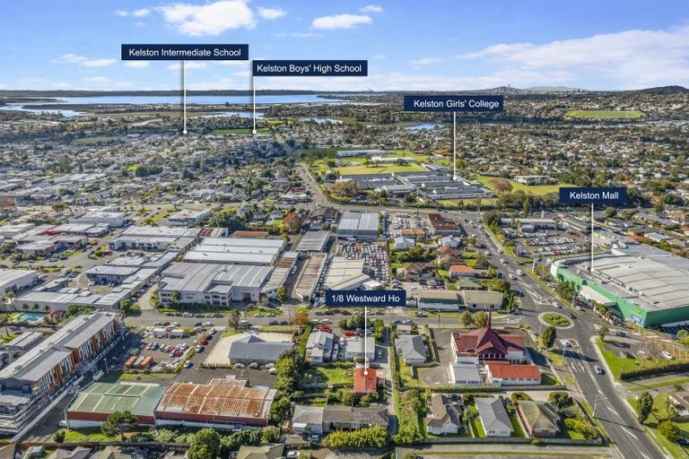 Photo of property in 8 Westward Ho, Glen Eden, Auckland, 0602