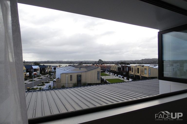 Photo of property in 242 Hobsonville Point Road, Hobsonville, Auckland, 0616