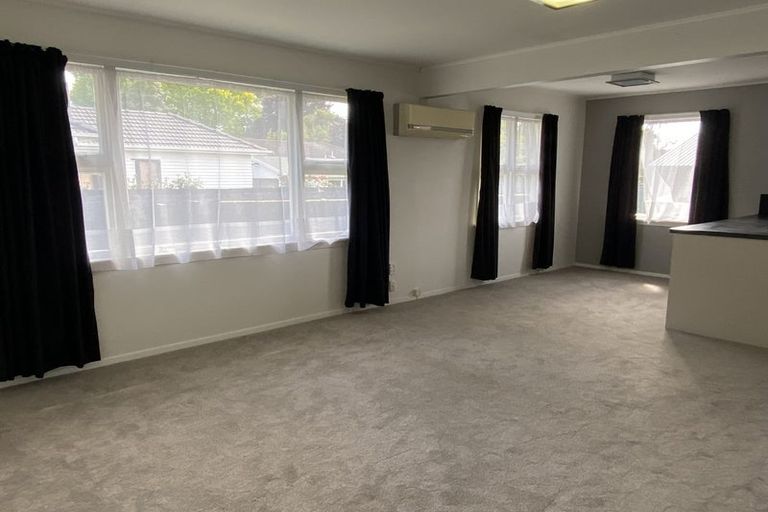 Photo of property in 6 Oakhurst Place, Russley, Christchurch, 8042