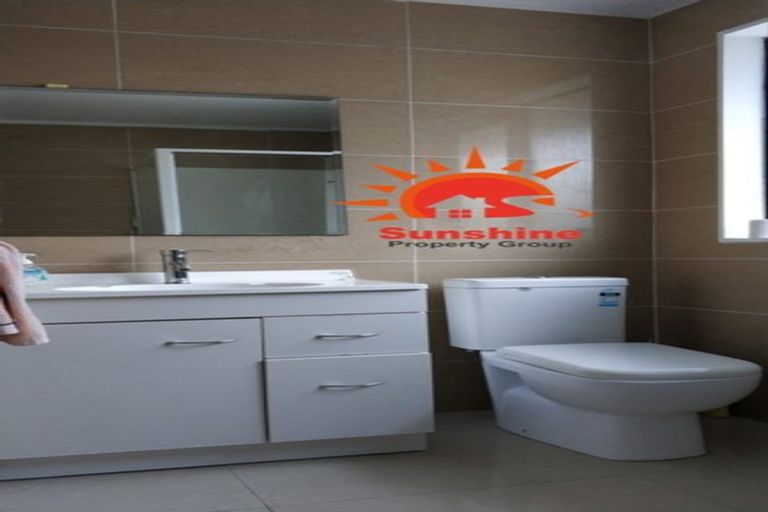 Photo of property in 148 Don Buck Road, Massey, Auckland, 0614