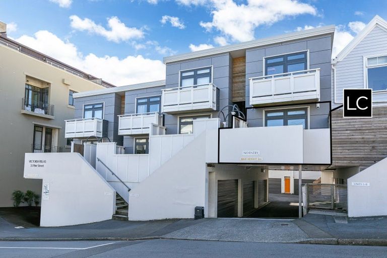 Photo of property in Pirie Street Townhouses, 4/35 Pirie Street, Mount Victoria, Wellington, 6011
