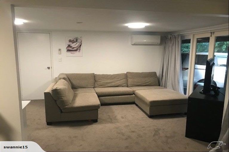 Photo of property in 188 Hutchinson Avenue, New Lynn, Auckland, 0600