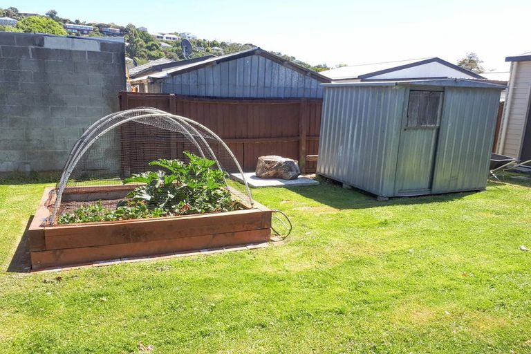 Photo of property in 16 Lascelles Street, Saint Martins, Christchurch, 8022