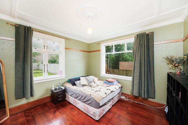 Photo of property in 8 Annandale Avenue, Takaro, Palmerston North, 4410