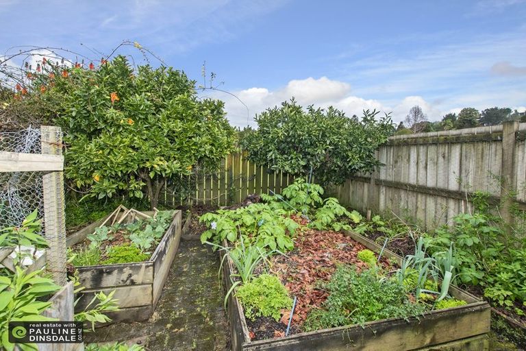 Photo of property in 18 Tait Street, Te Kamo, Whangarei, 0112