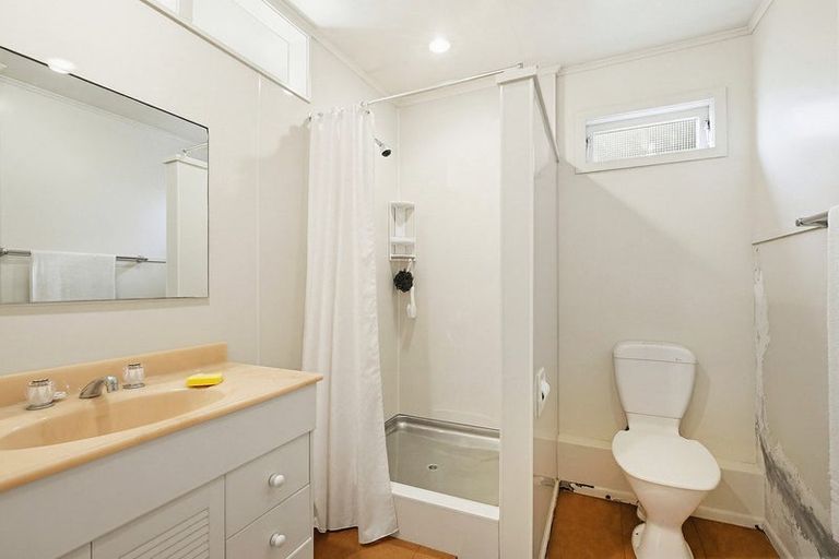 Photo of property in 100 Wilton Road, Wilton, Wellington, 6012