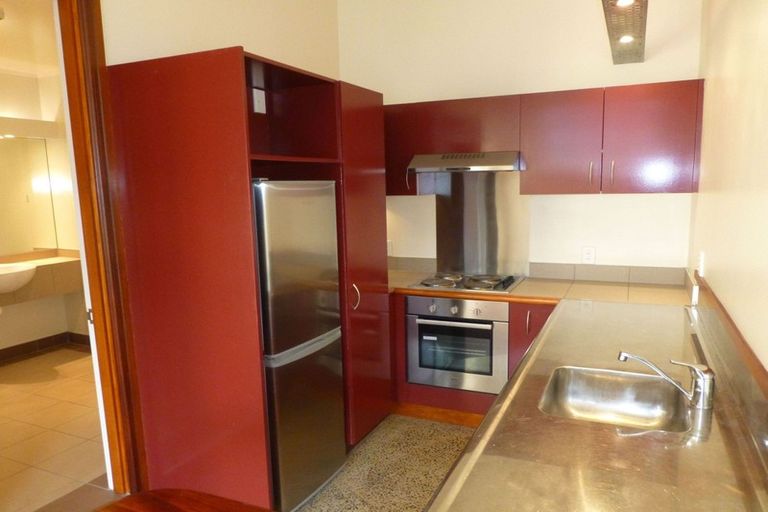 Photo of property in Pirie Street Townhouses, 28/35u Pirie Street, Mount Victoria, Wellington, 6011