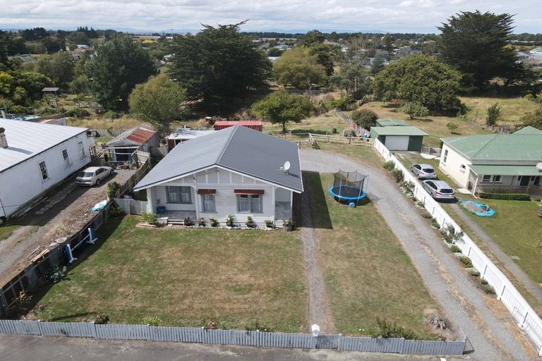 Photo of property in 10 Ngareta Street, Marton, 4710