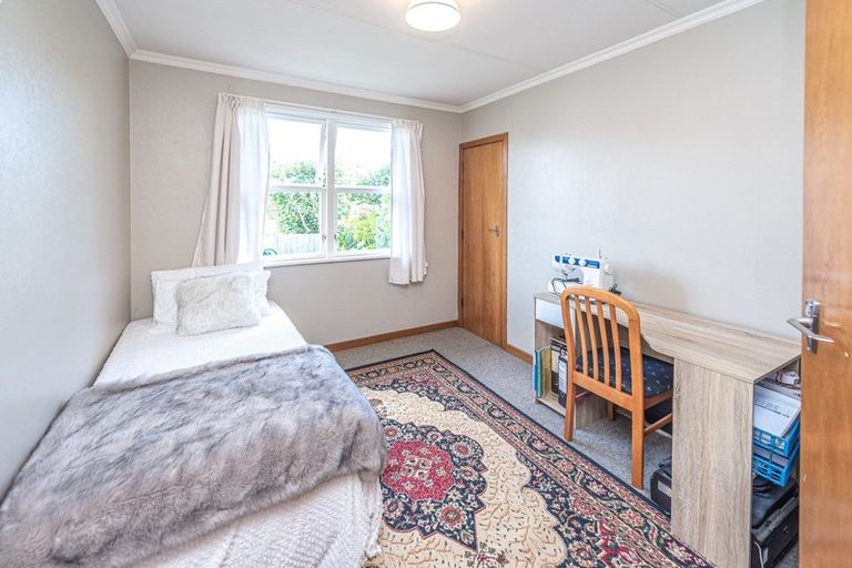 Photo of property in 17 Skerman Street, Marton, 4710