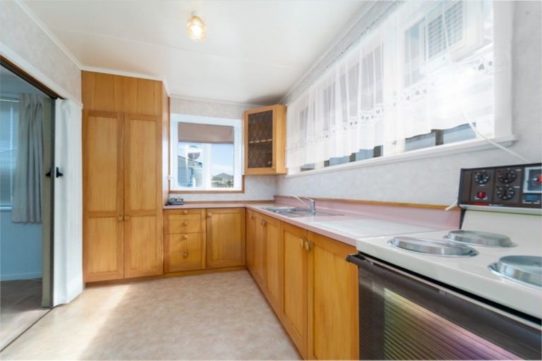 Photo of property in 34 Cambridge Terrace, Masterton, 5810