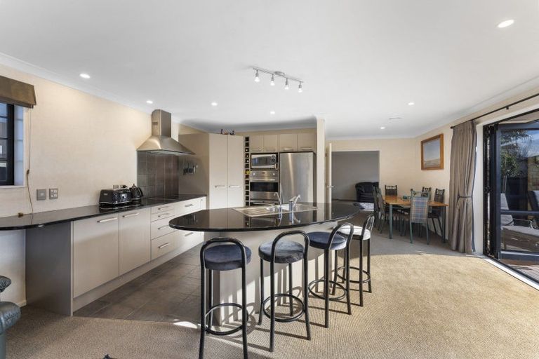 Photo of property in 10 Rodeo Drive, Kelvin Grove, Palmerston North, 4414