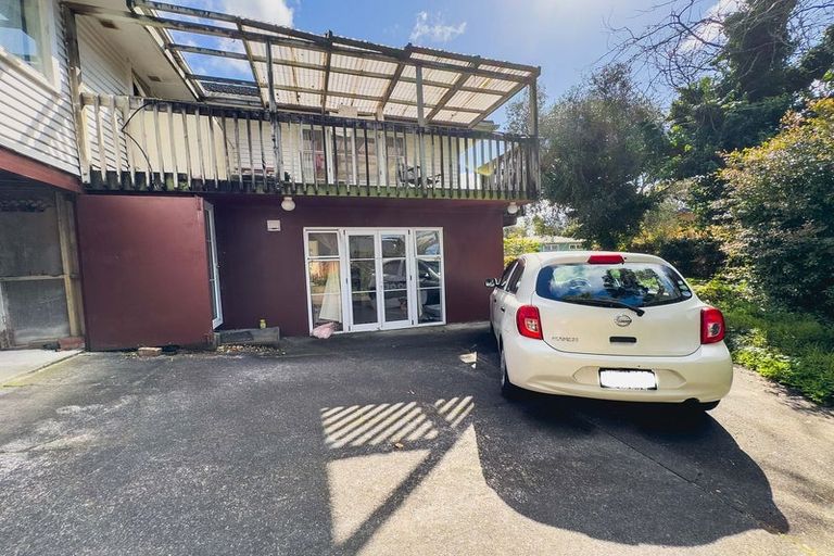 Photo of property in 32 Rosalind Road, Glenfield, Auckland, 0629