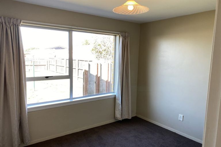 Photo of property in 14 Ashwood Street, Parklands, Christchurch, 8083