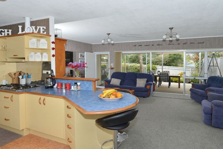 Photo of property in 32 Kohe Street, Parahaki, Whangarei, 0112