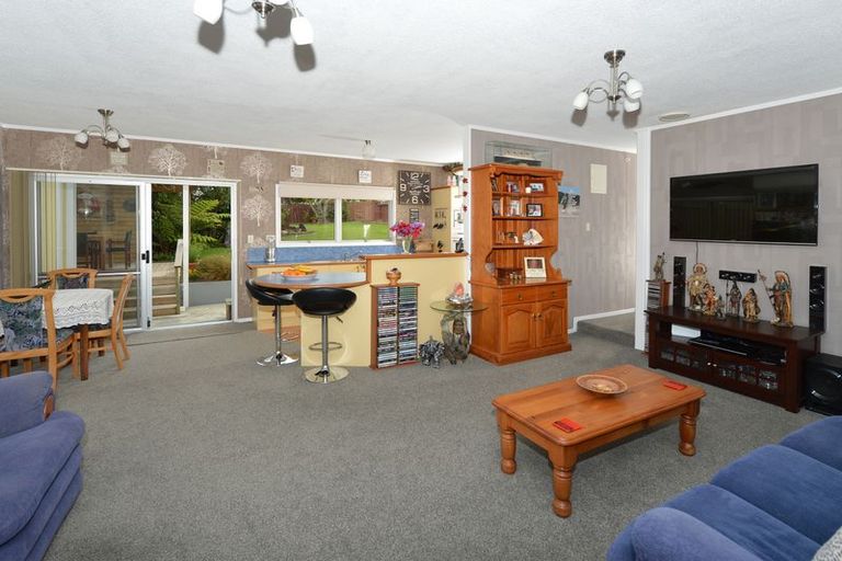 Photo of property in 32 Kohe Street, Parahaki, Whangarei, 0112