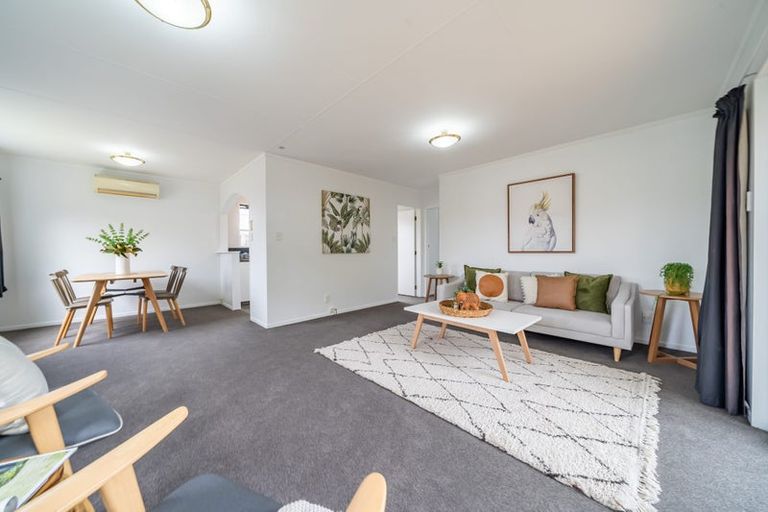 Photo of property in 37 Tacoma Drive, Totara Park, Upper Hutt, 5018
