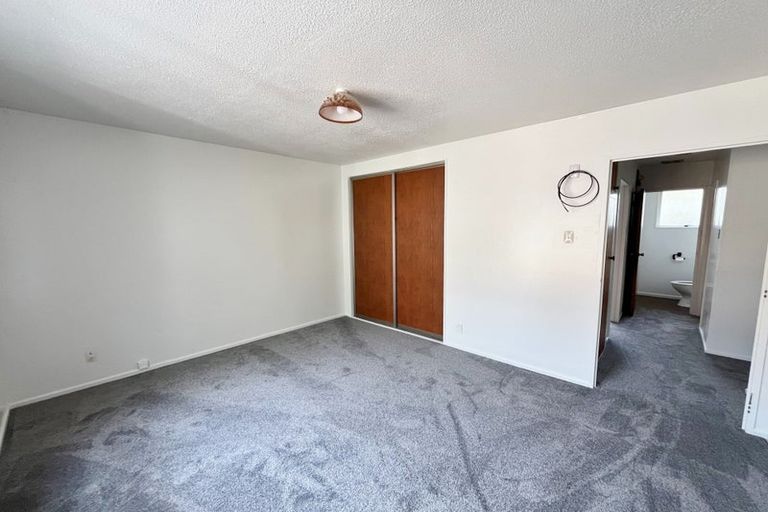 Photo of property in 2/51 Woodbury Street, Russley, Christchurch, 8042