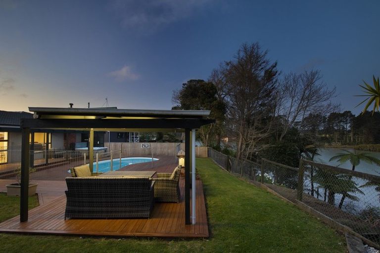 Photo of property in 8 Koromiko Place, Waiuku, 2123