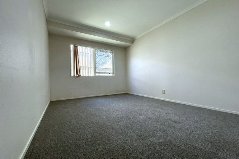 Photo of property in 7 Mullagh Place, East Tamaki Heights, Auckland, 2016