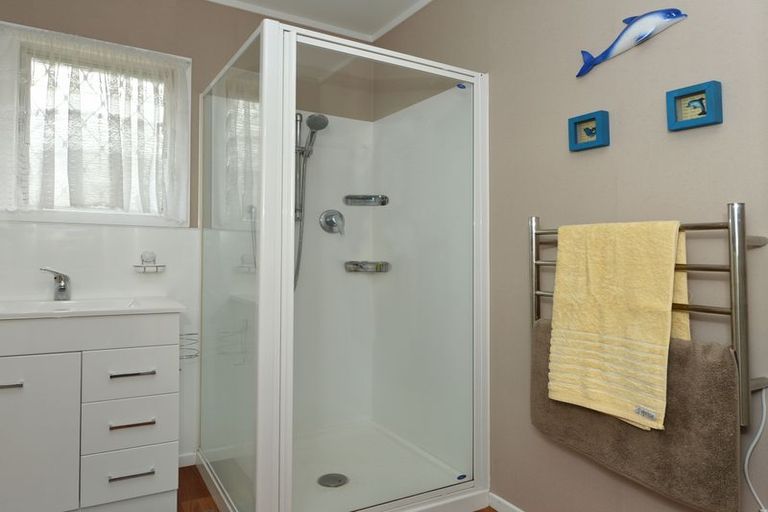 Photo of property in 32 Kohe Street, Parahaki, Whangarei, 0112