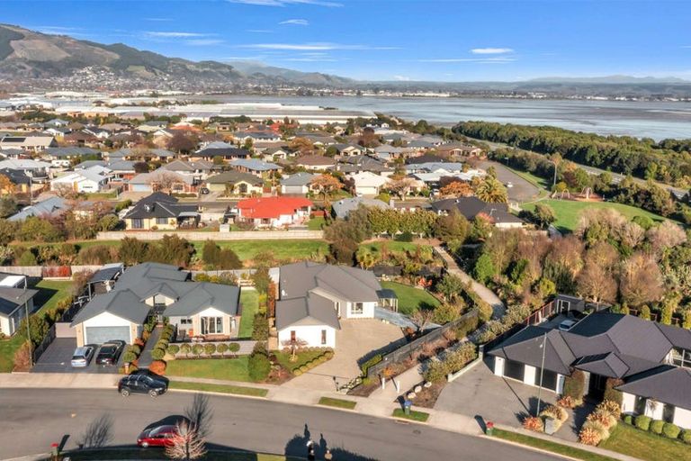 Photo of property in 42 Curtis Street, Stoke, Nelson, 7011