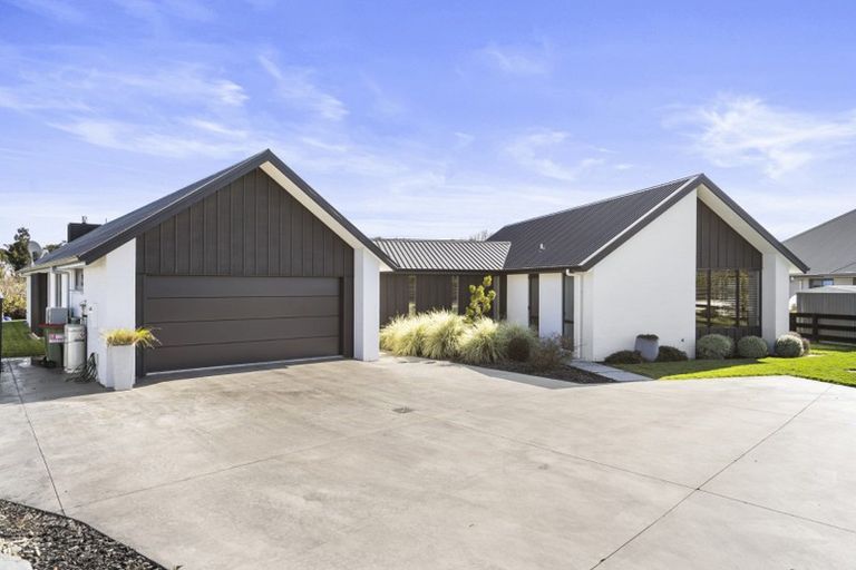 Photo of property in 11 Kotare Grove, Cambridge, 3434